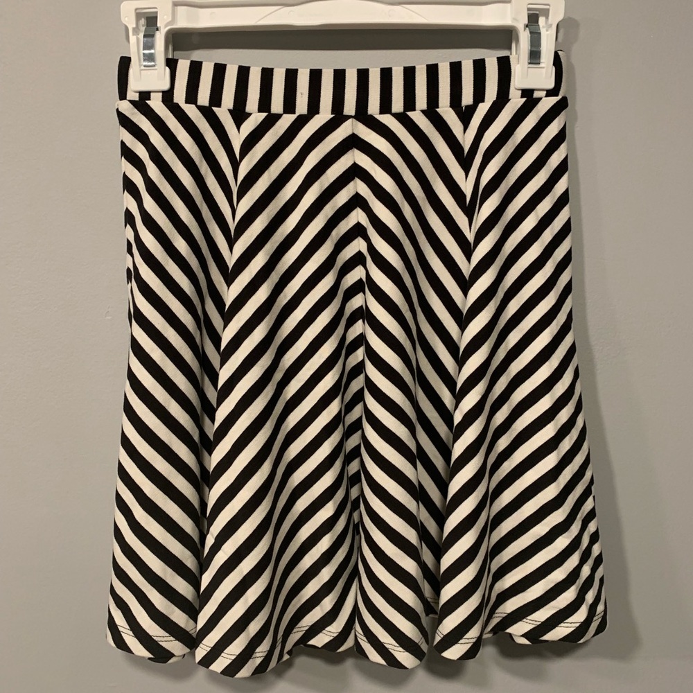 Monteau Los Angeles A Line Striped Skirt